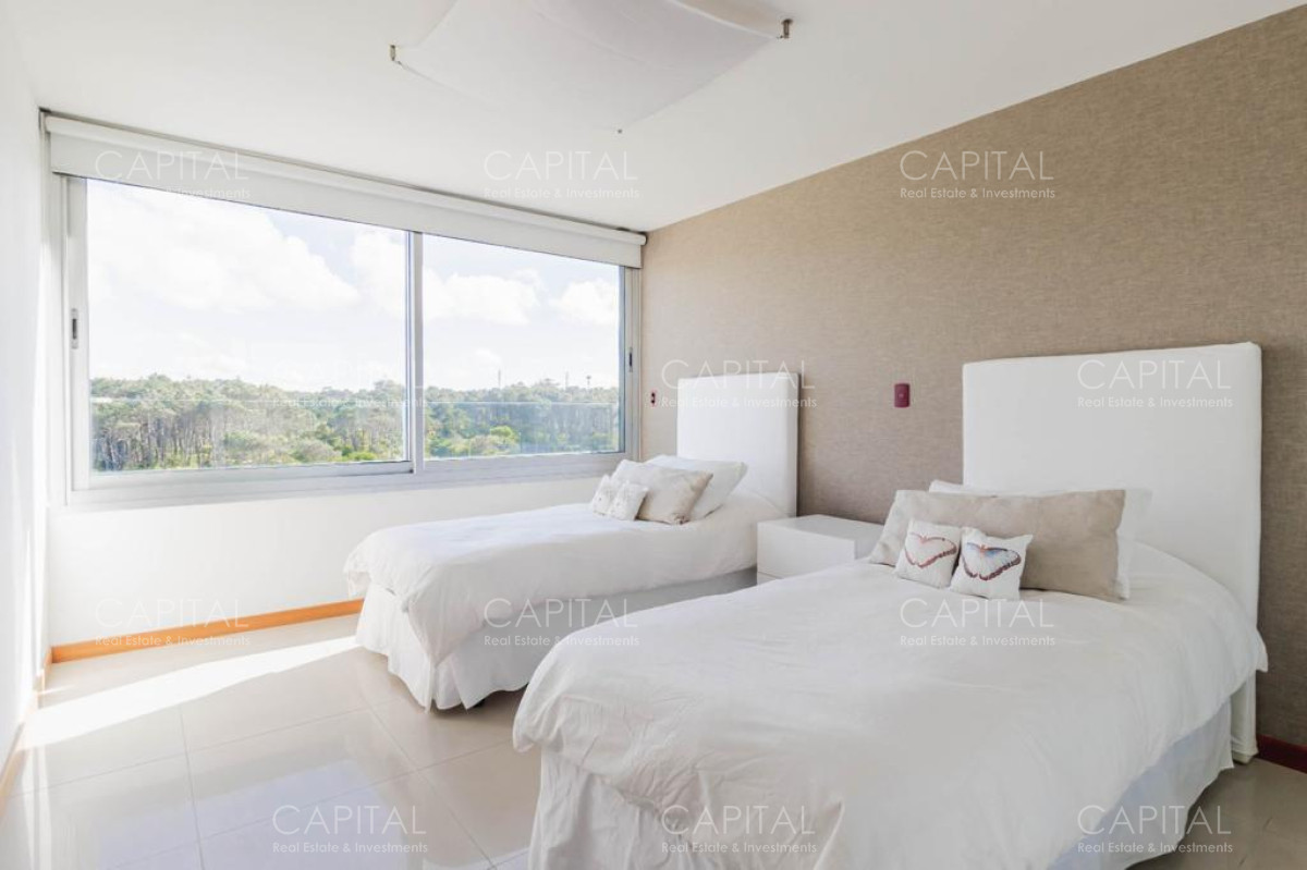 Apartamento ID.29600 - Apartamento primera fila en Tiburón Tres de tres dormitorios y dependencia de servicio en venta