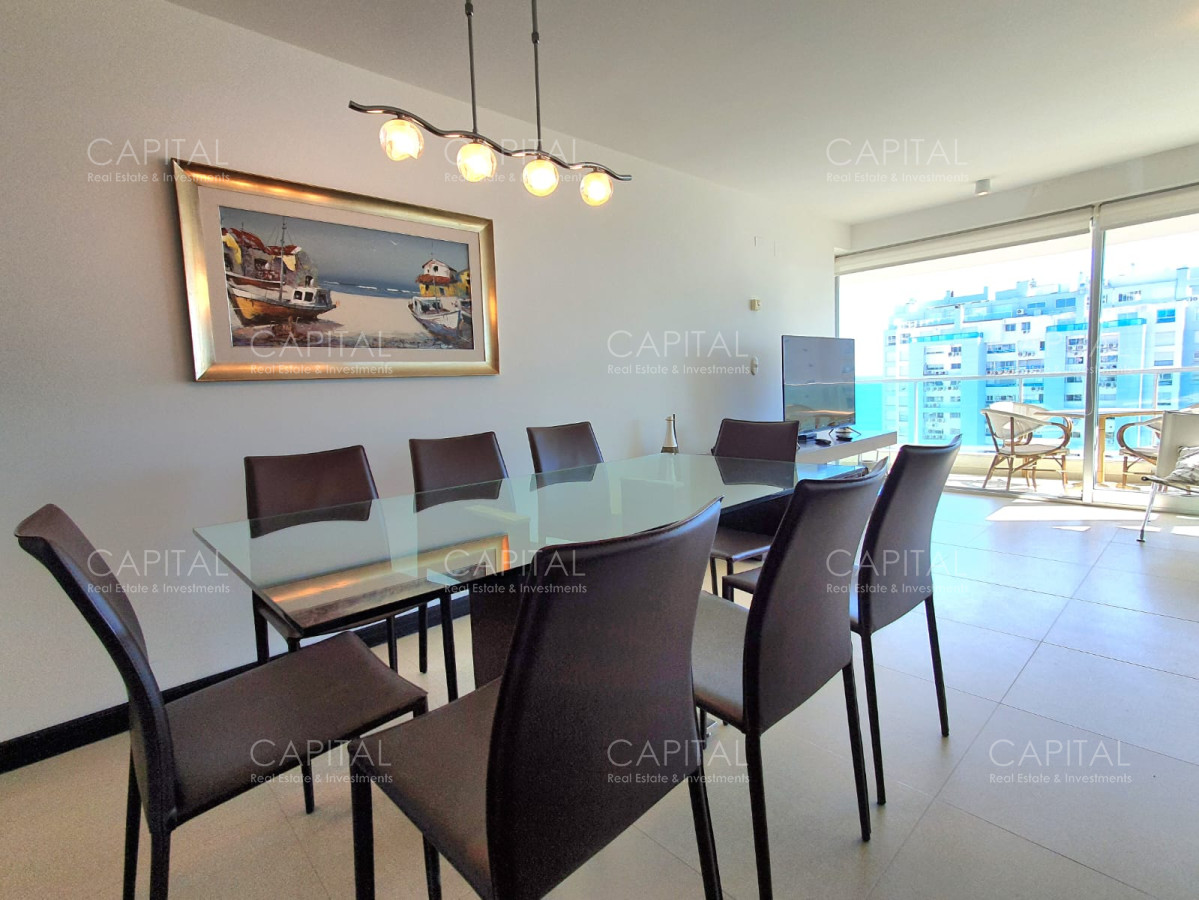 Apartamento ID.32497 - Venta departamento tres dormitorios en suite Playa Mansa Punta del Este