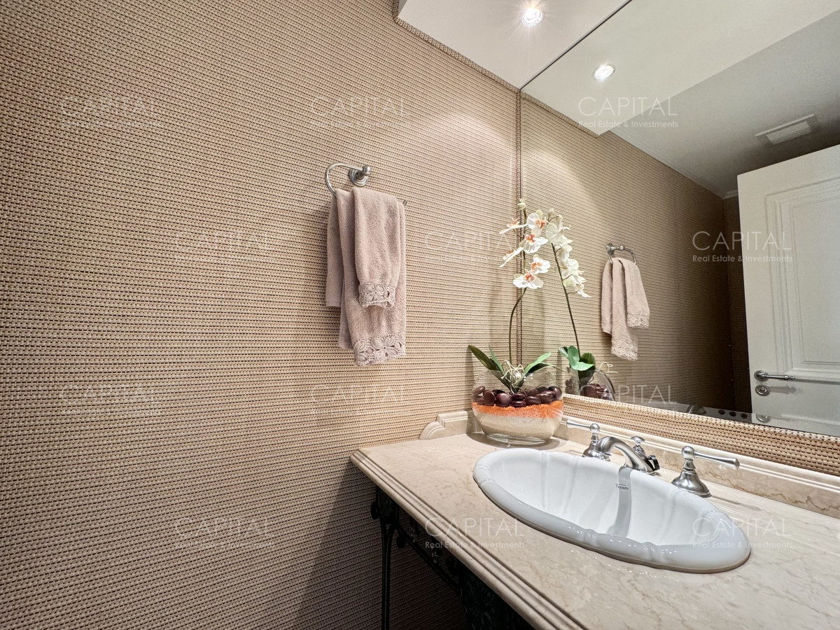 Apartamento ID.36640 - Apartamento en Venta Millenium Tower  Primera Linea, Playa Mansa 