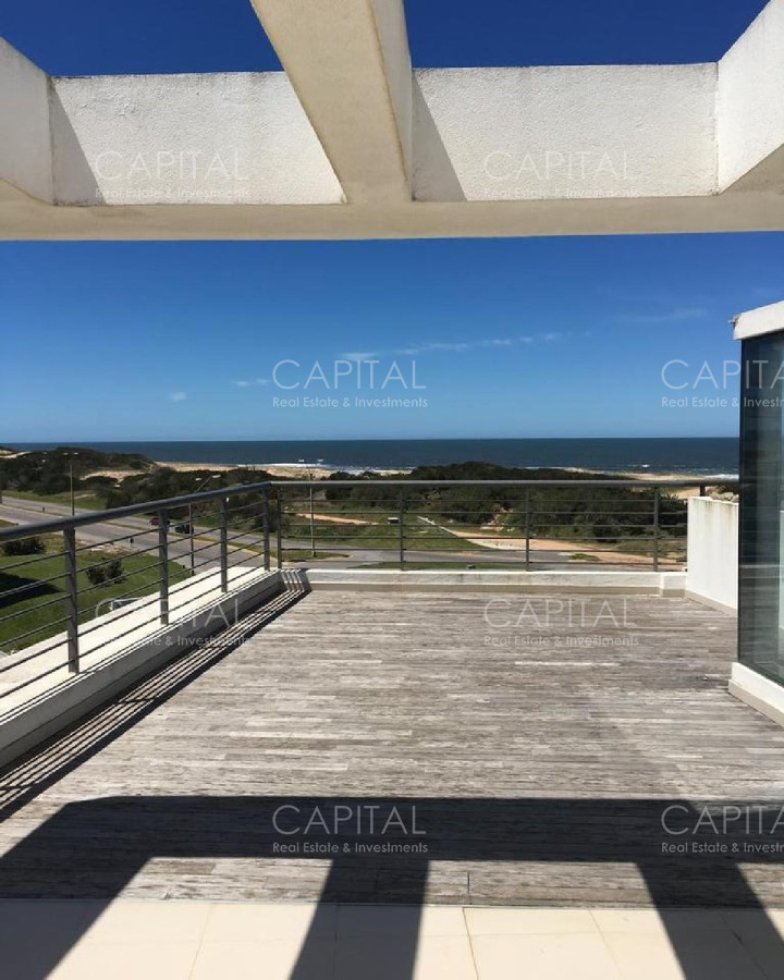 Apartamento ID.26732 - Venta Departamento Pent House Playa Brava Primera Linea Punta del Este