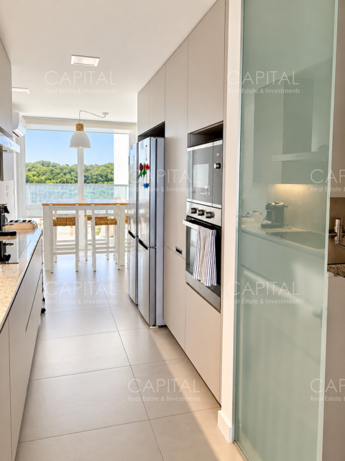 Apartamento ID.40800 - Excelente unidad esquinera 3 dorm y dependencia en Le Parc Playa Brava