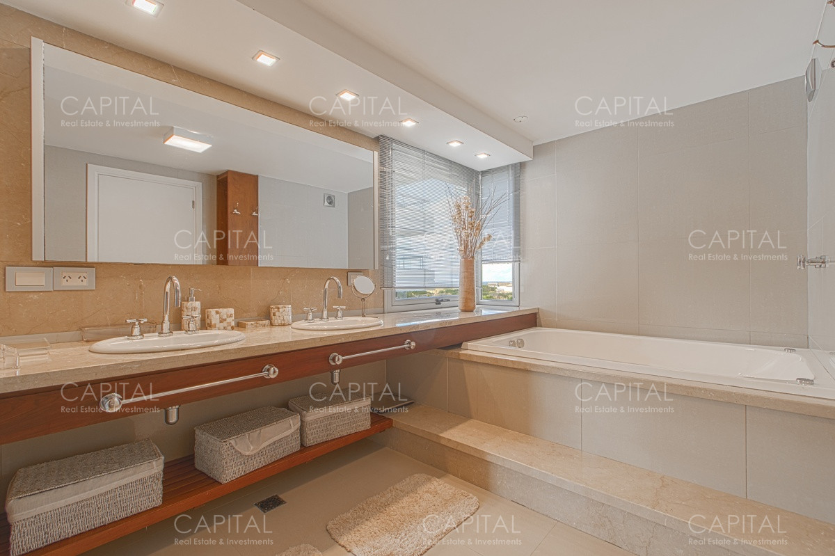 Apartamento ID.34577 - Departamento en Venta en Playa Brava, Punta del Este 