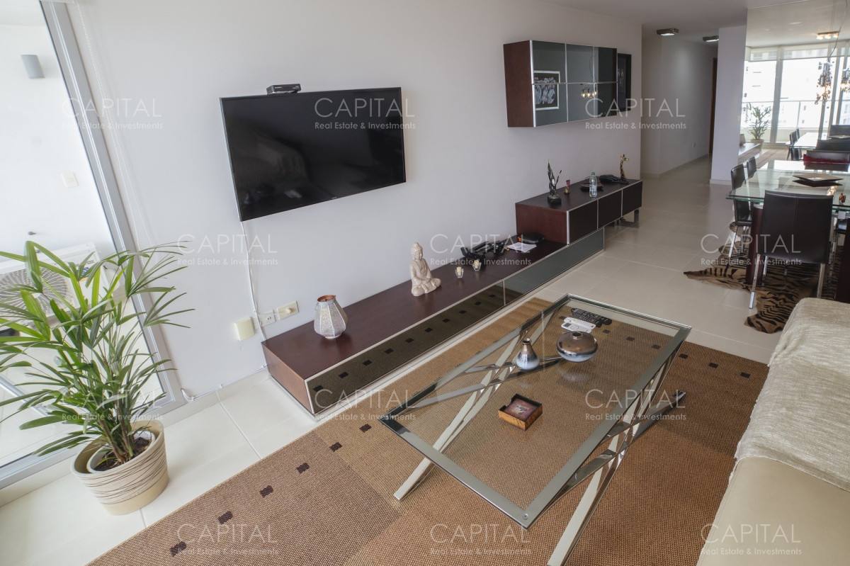 Apartamento ID.26490 - Season Tower Punta del Este Playa Mansa 2 dormitorios