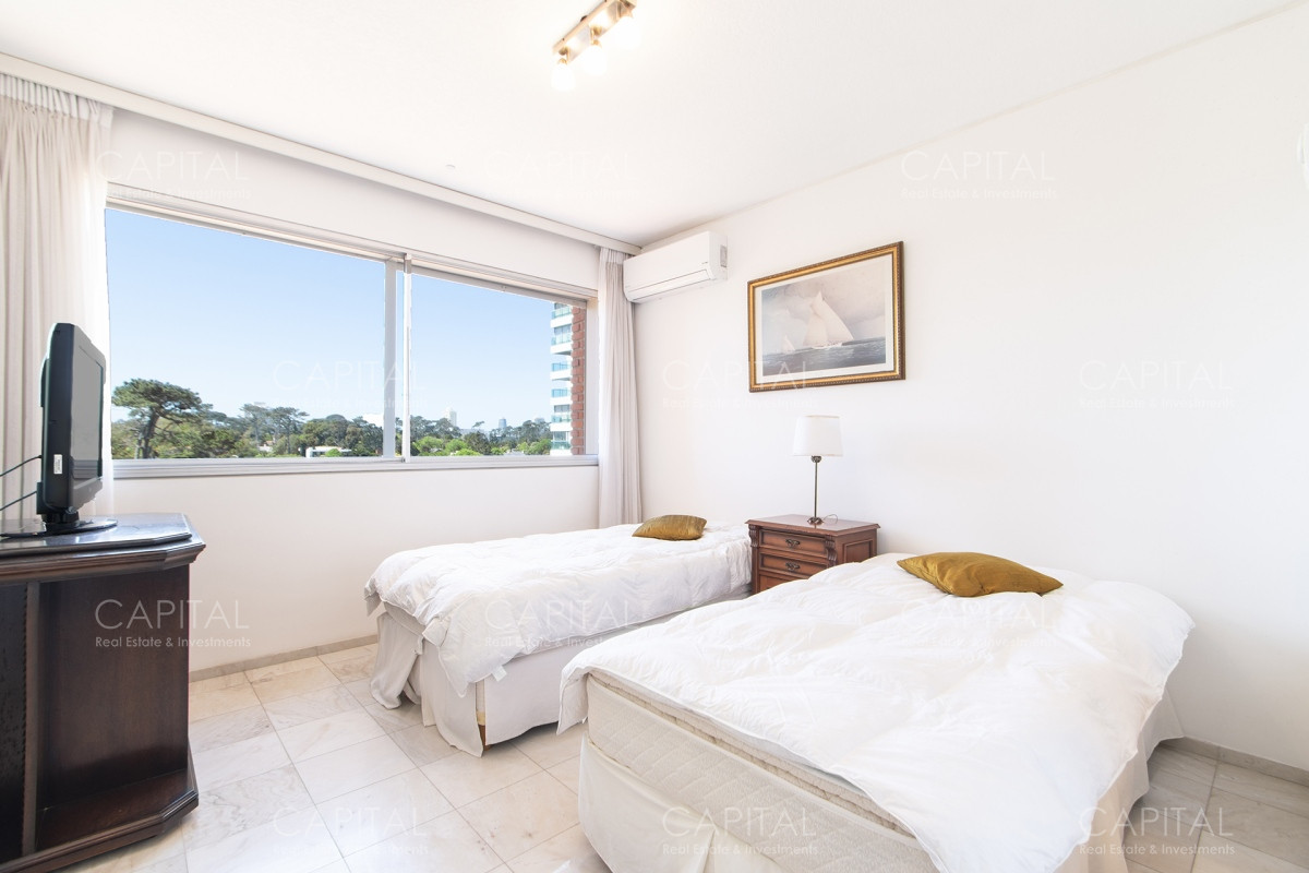 Apartamento ID.35407 - Golden Gate Punta del Este Apartamento Primera Fila