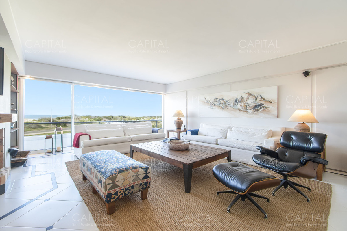 Apartamento ID.35180 - Apartamento en Venta 3 Suites + Dependencia en Primera Linea Brava