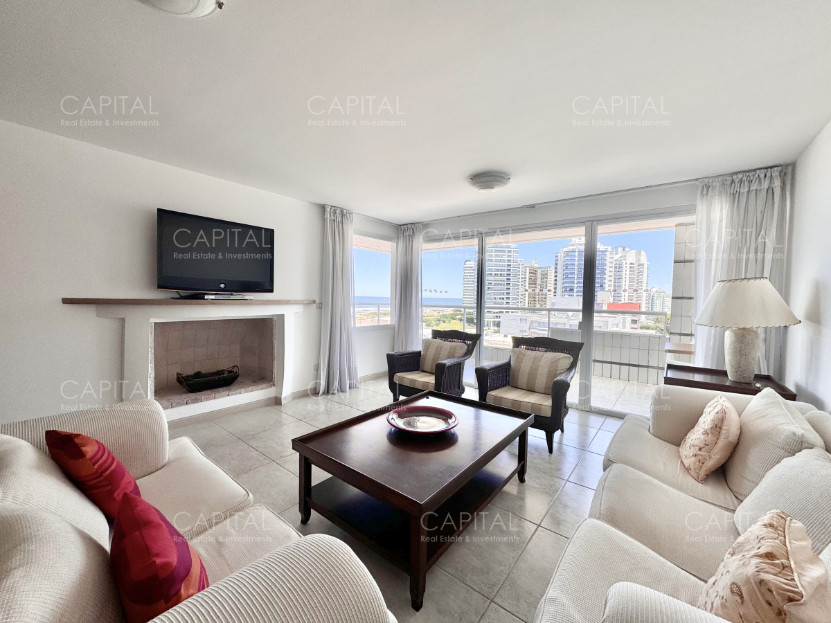 Apartamento ID.37326 - Apartamento en Playa Brava Primera Fila en Alquiler