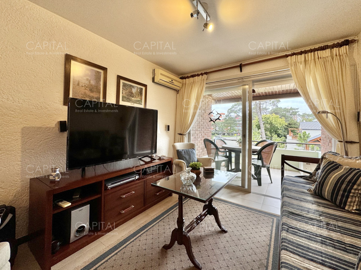 Apartamento ID.37049 - Apartamento reciclado en edifico Helios Punta Del Este 