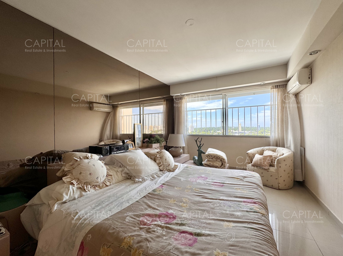 Apartamento ID.37573 - Penthouse Duplex en venta Playa Mansa Punta del Este.