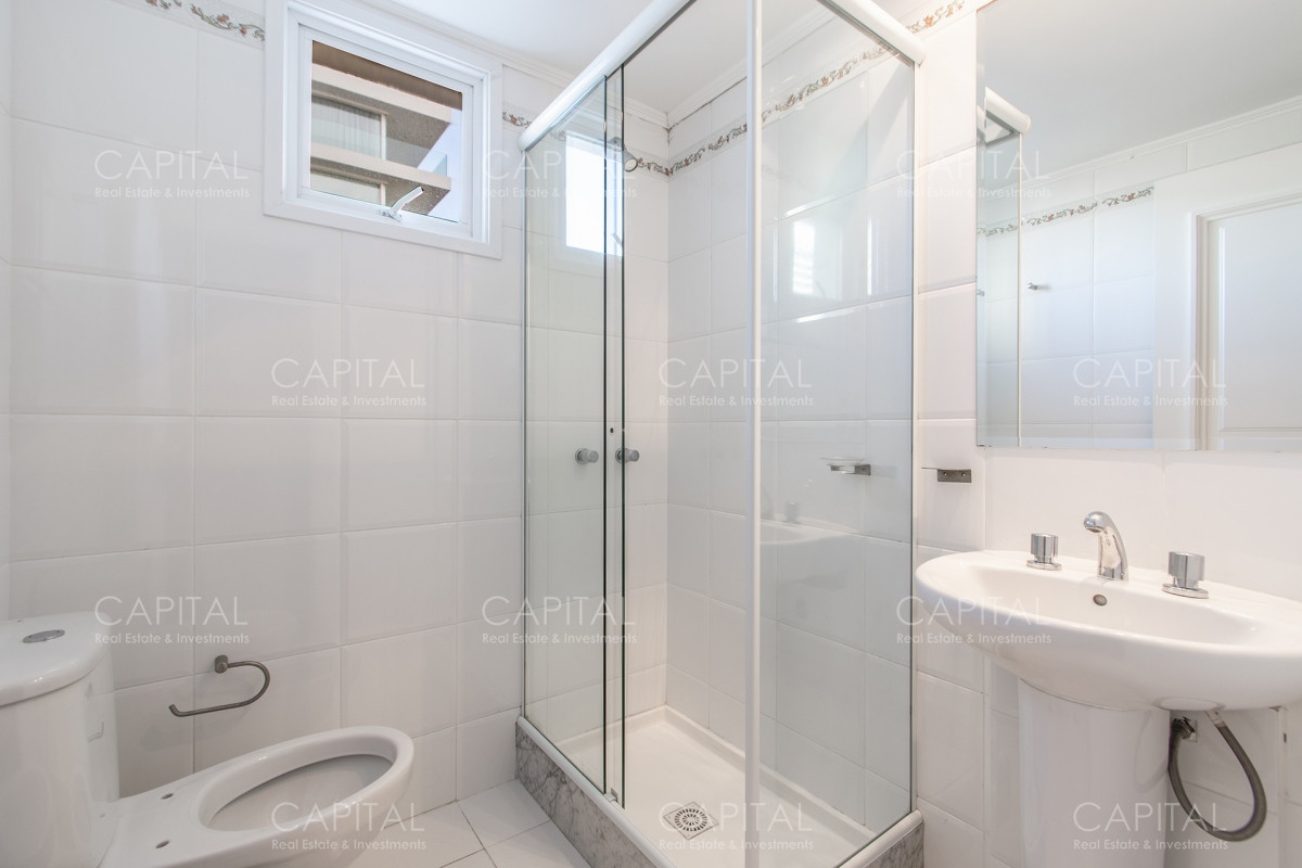 Apartamento ID.33655 - Milenium Tower Punta del Este Apartamento de tres dormitorios mas dependencia en Millenium Tower en Venta
