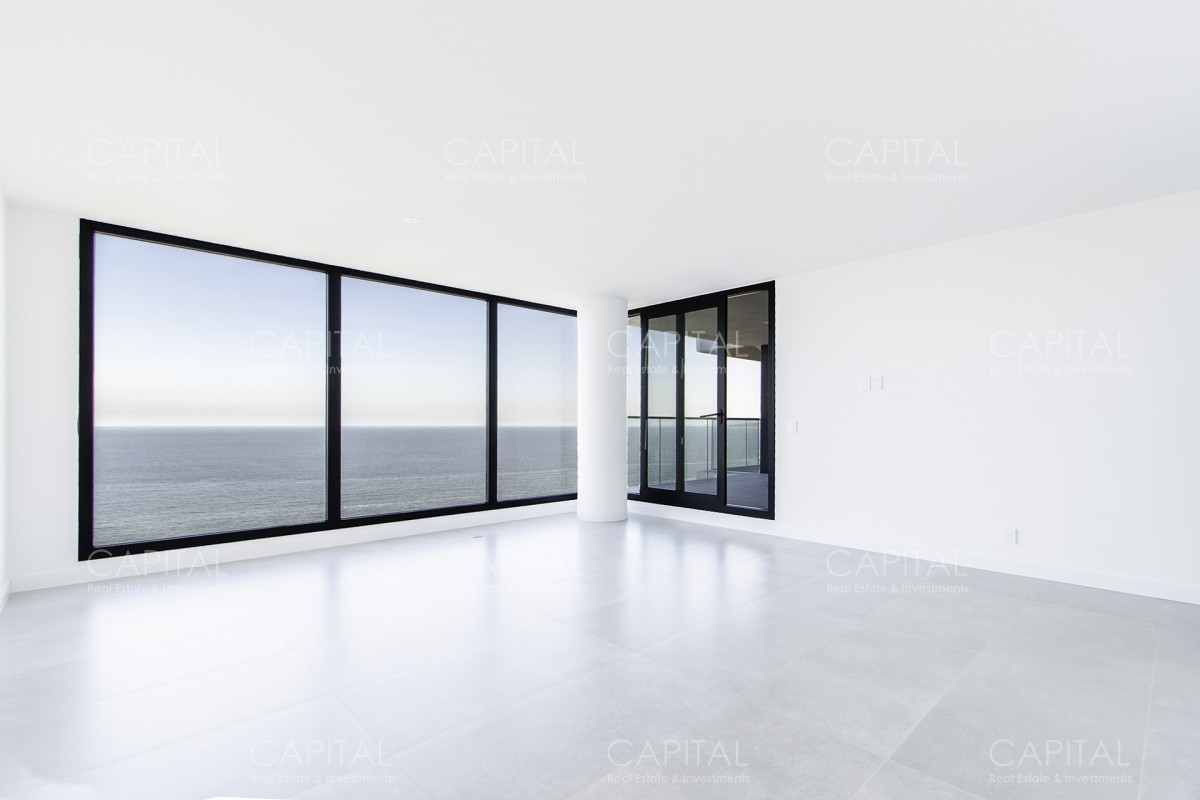 Apartamento ID.34658 - Venetian Central Punta del Este En venta Dos Suites en Venta