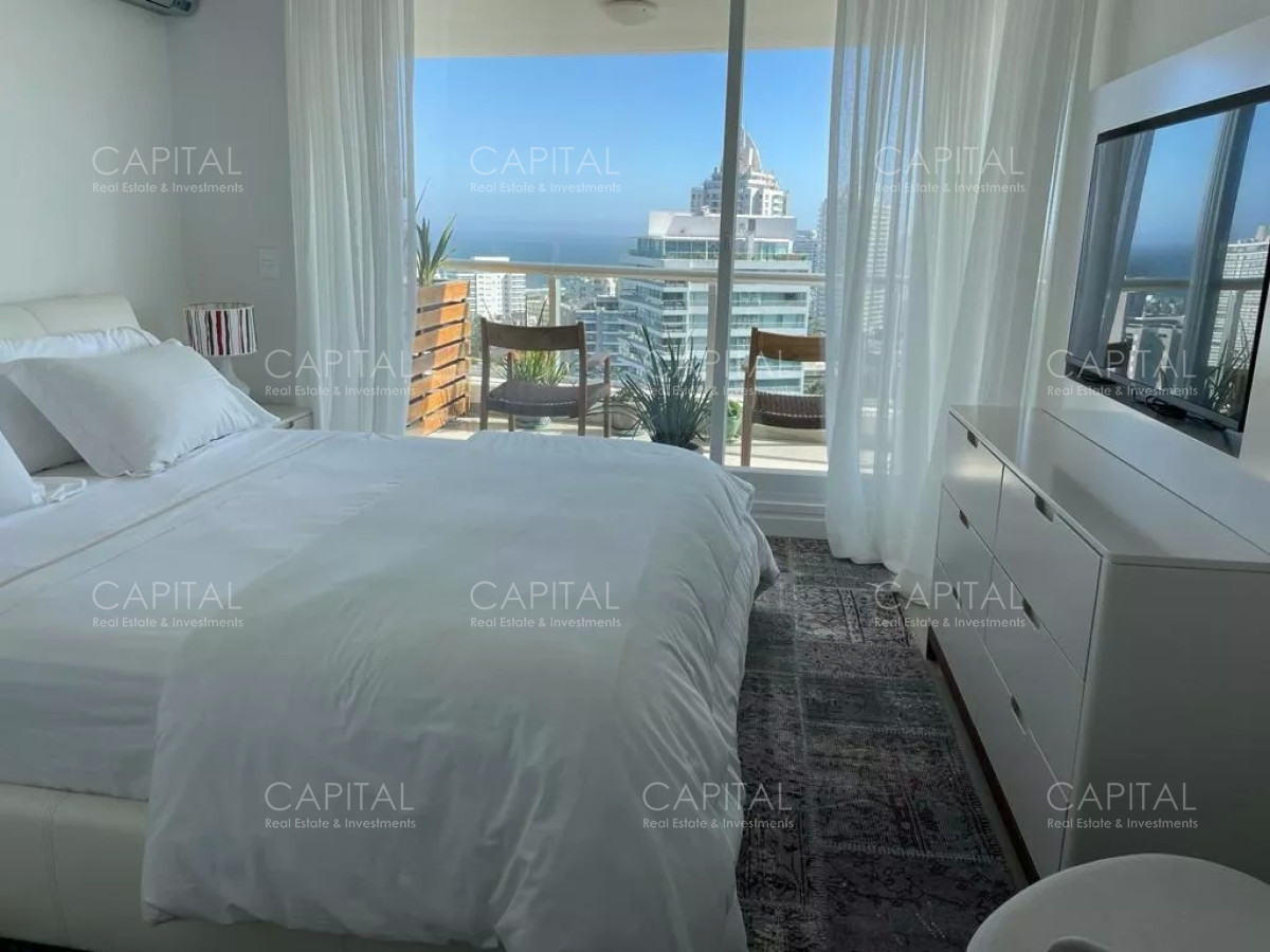 Apartamento ID.36398 - Torre One Apartamento de tres dormitorios mas dependencia de servicio en venta