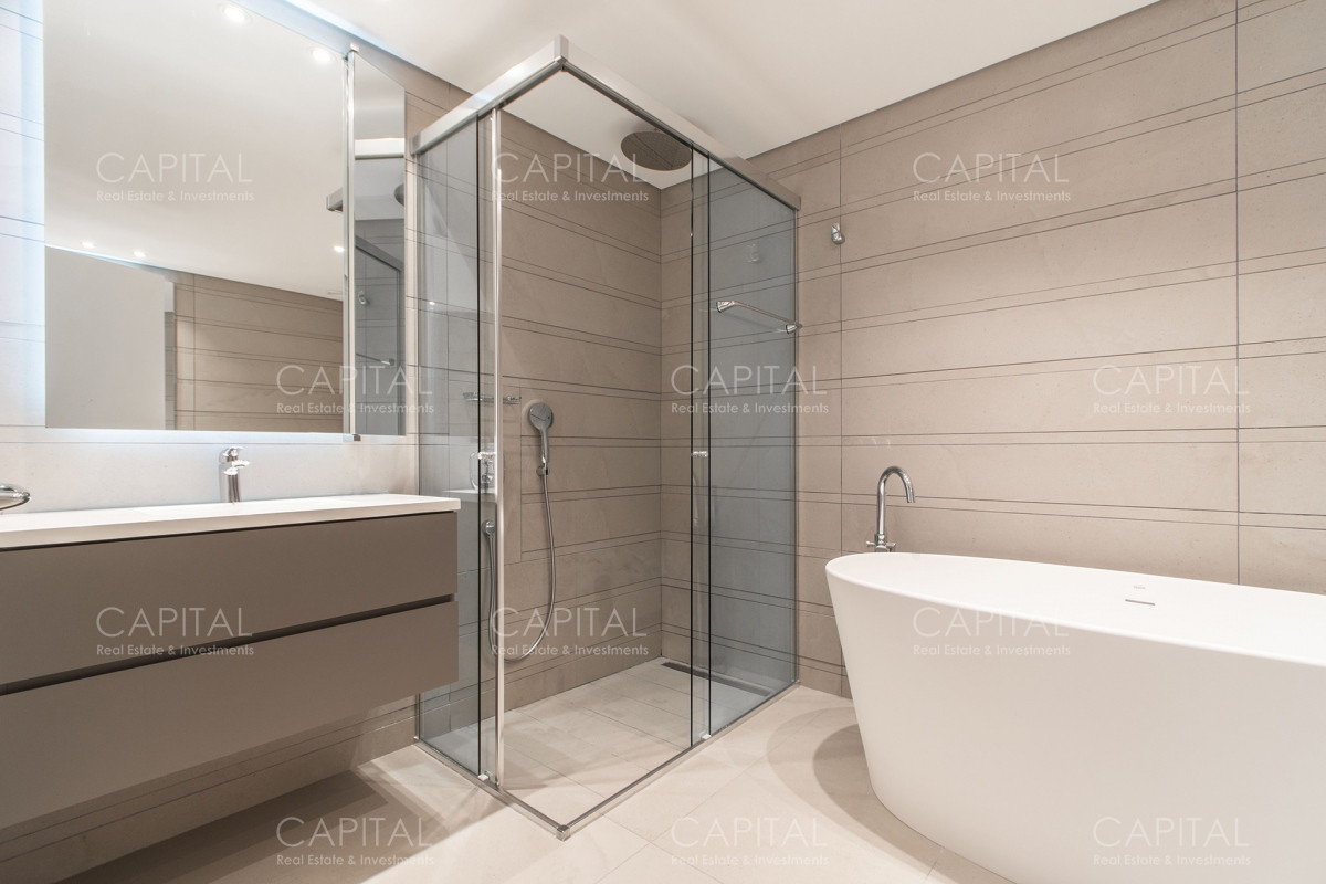 Apartamento ID.34933 - Le Parc 3 Punta del Este de tres dormitorios en Venta