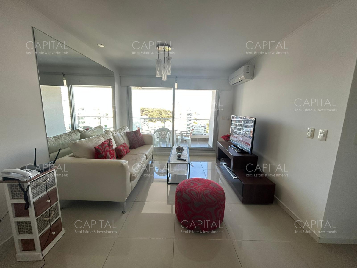 Apartamento ID.35219 - Apartamento en venta, edificio con servicios de categoría. 