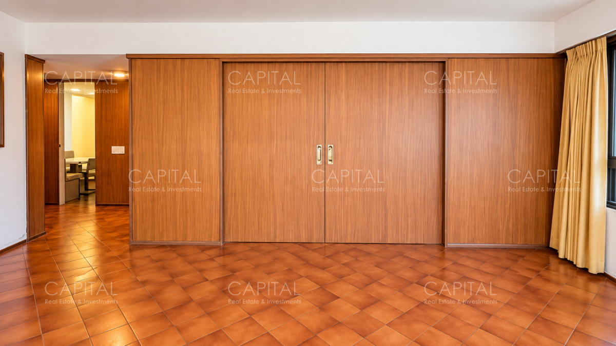 Apartamento ID.40808 - Apartamento en venta en Península, Punta del Este, ubicado a 100 metros del mar.