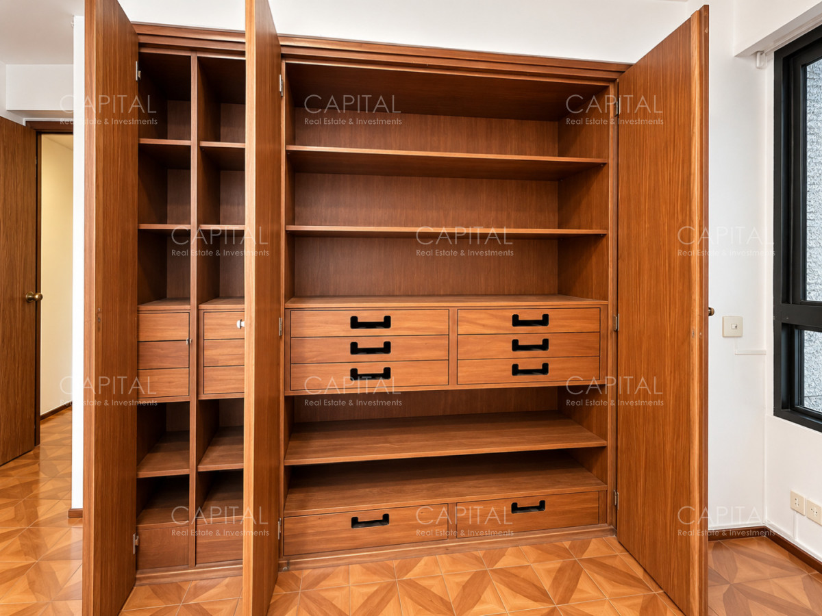Apartamento ID.40808 - Apartamento en venta en Península, Punta del Este, ubicado a 100 metros del mar.