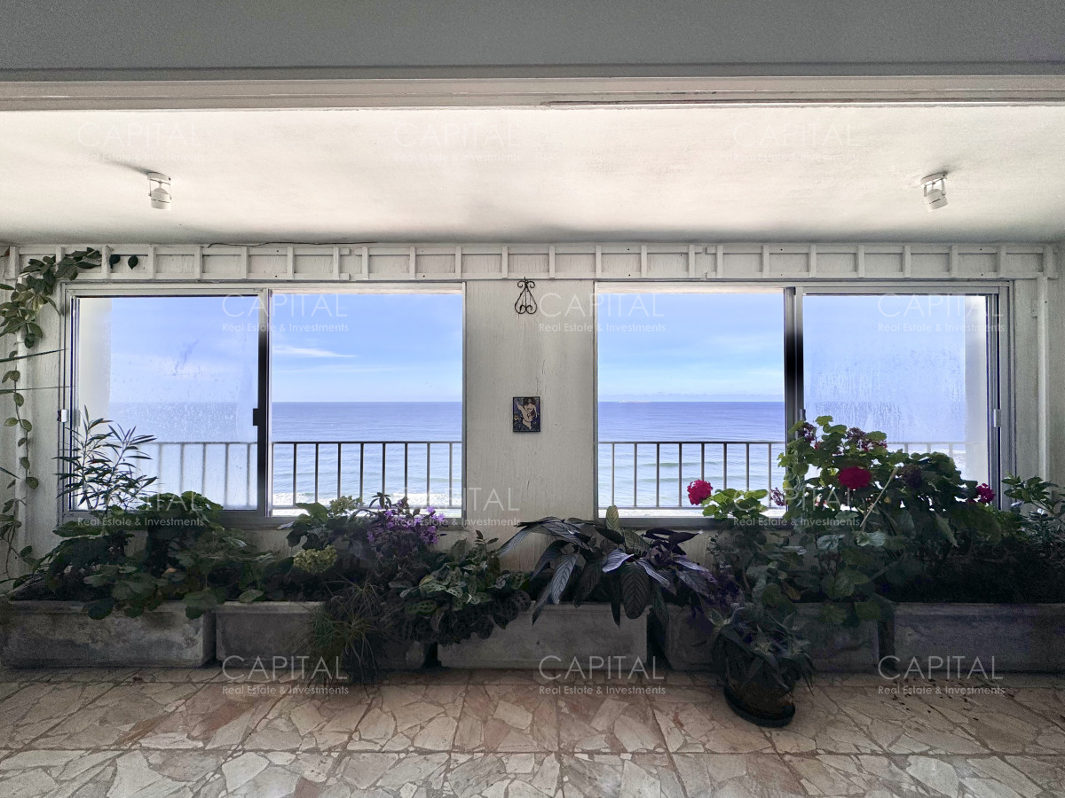 Apartamento ID.37407 - Apartamento de tres dormitorios y dependencia en Venta Punta del Este