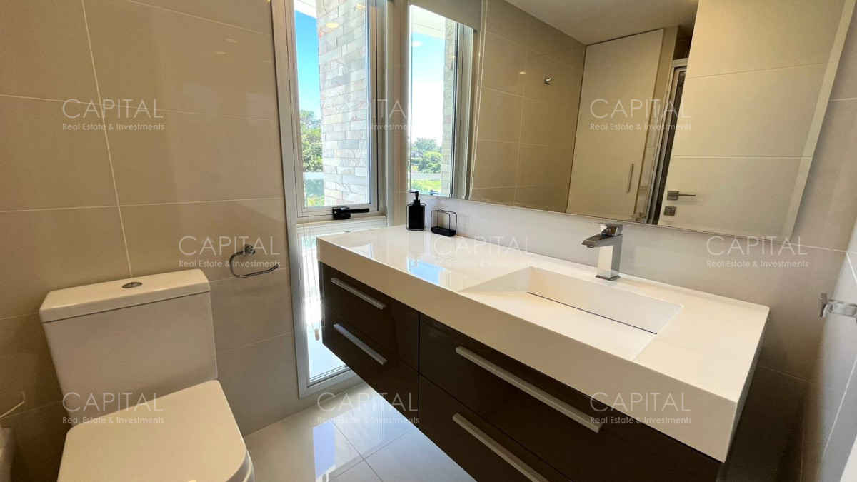Apartamento ID.39821 - Apartamento en Venta de 3 dormitorios en playa mansa.