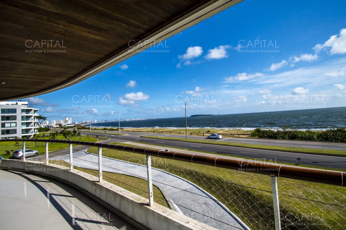 Apartamento ID.27318 - Apartamento Primera Fila Playa Mansa + Venta
