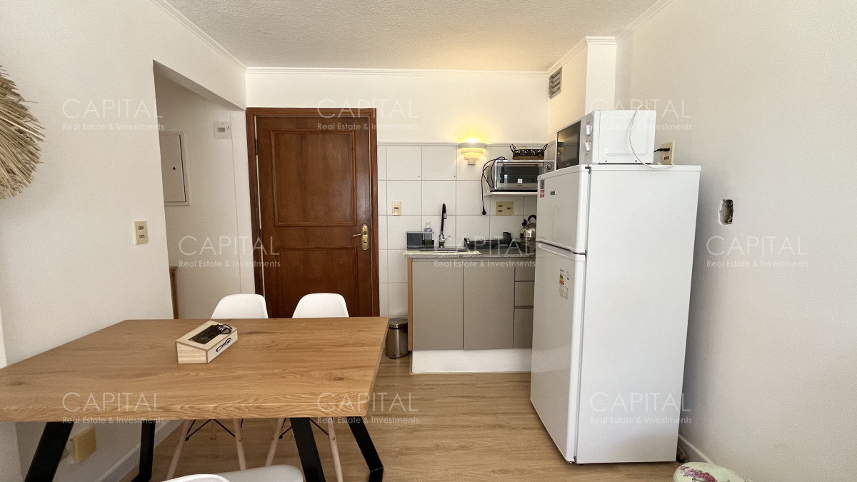 Apartamento ID.38875 - Apartamento en venta de 2 dormitorios en Peninsula, Punta del Este.