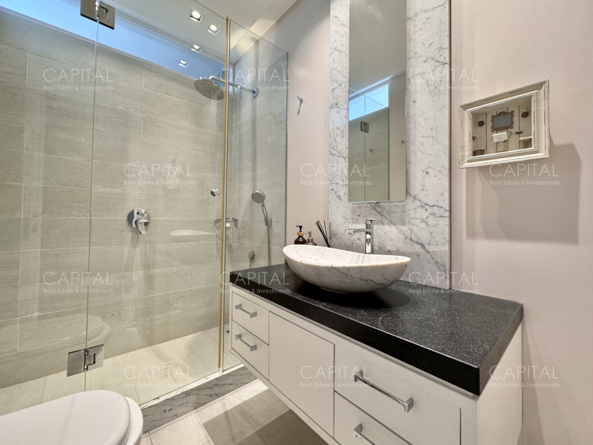 Apartamento ID.39802 - Penthouse Duplex con piscina y parrillero propio frente al Mar, en venta, Punta del Este