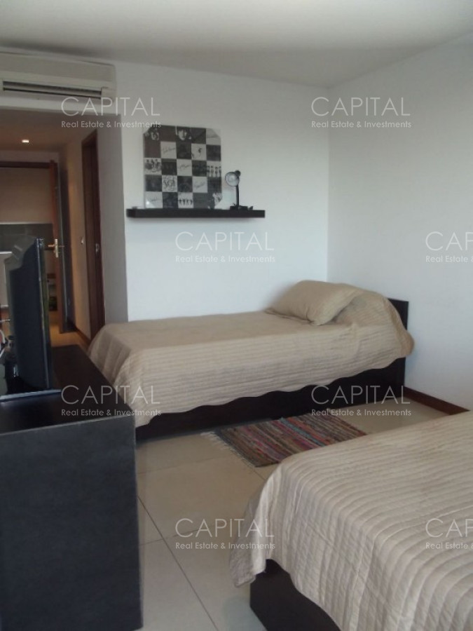 Apartamento ID.28377 - Apartamento de dos dormitorios en venta en torre con servicios con inmejorable ubicación