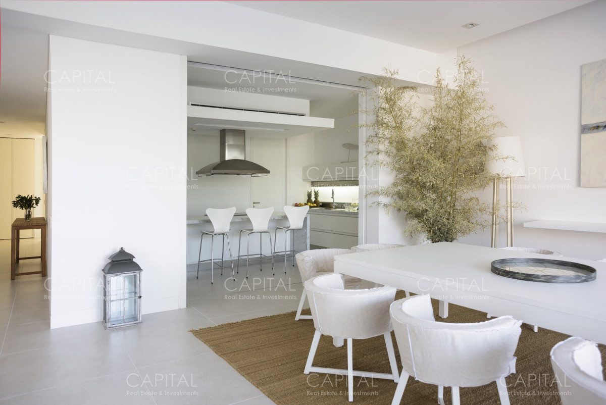 Apartamento ID.30146 - Excelente Apartamento en Acqua Punta del Este Tres suites en Venta en Primera línea, Playa Brava