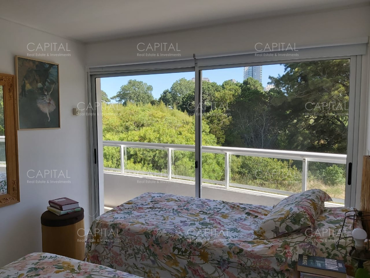 Apartamento ID.28655 - Apartamento en Venta en Punta del Este - Dos Dormitorios con Parrillero