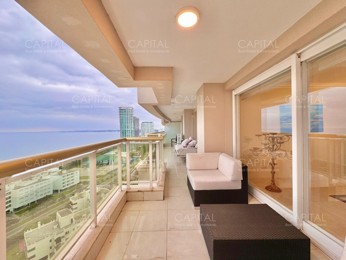 Apartamento ID.36992 - Le Jardin Unificado de Cuatro Suites y Dependencia 