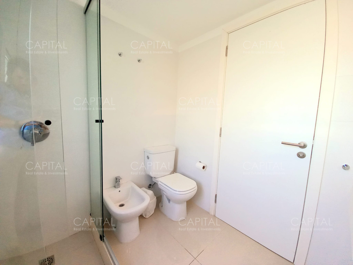 Apartamento ID.32595 - Apartamento Frente al Mar en Venta Tres Dormitorios