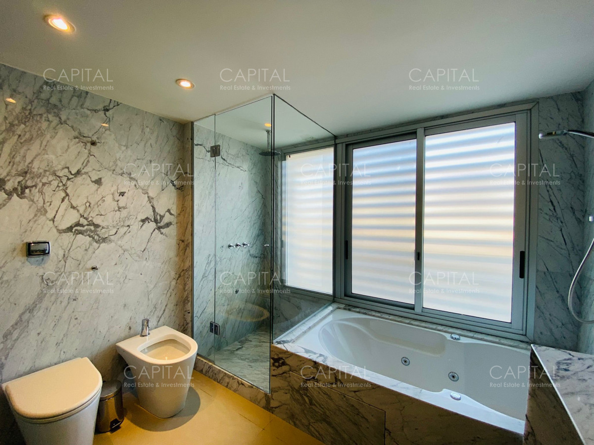 Apartamento ID.31899 - Apartamento de Lujo Frente Playa Brava Punta del Este