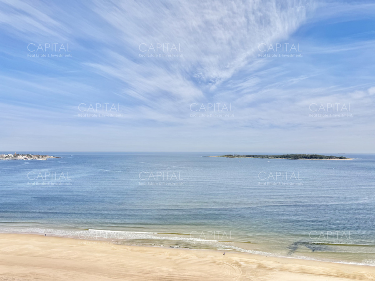 Apartamento ID.39112 - Paramount de tres dormitorios en alquiler temporal