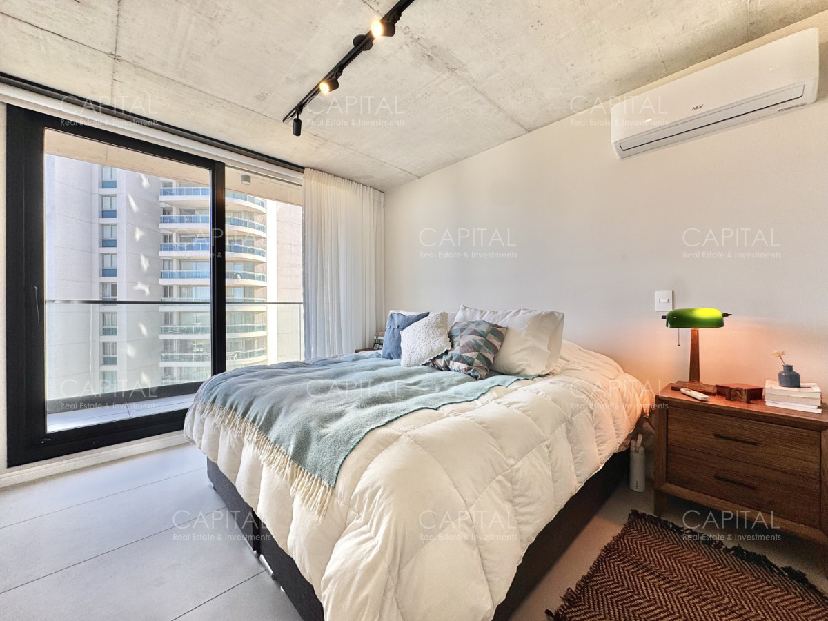 Apartamento ID.40602 - Departamento Esquinero de 2 Dormitorios en Punta del Este con Vista al Mar