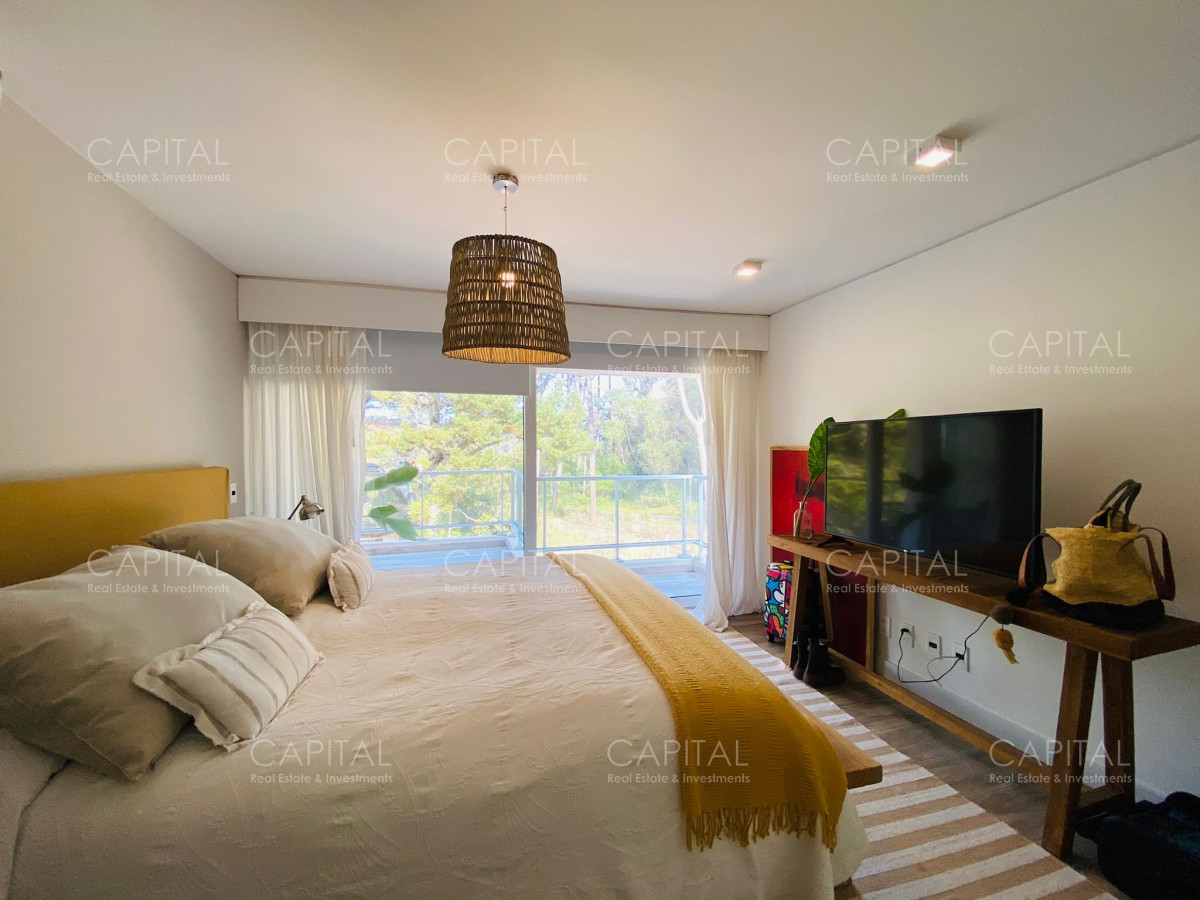 Apartamento ID.33008 - Apartamento en Venta Tres Suites y Dependencia Playa Brava