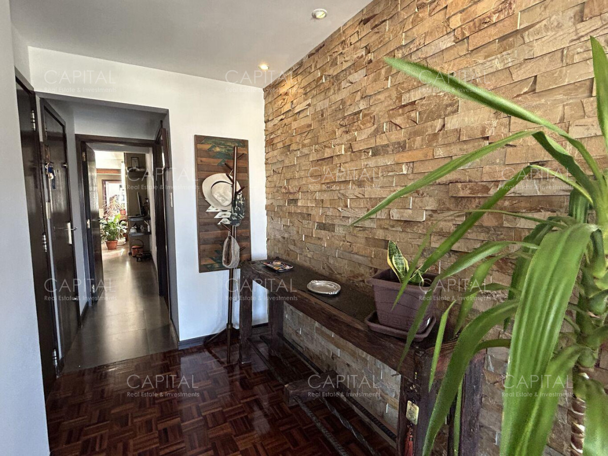 Apartamento ID.39768 - Apartamento de tres dormitorios y dependencia en venta, Punta Carretas.