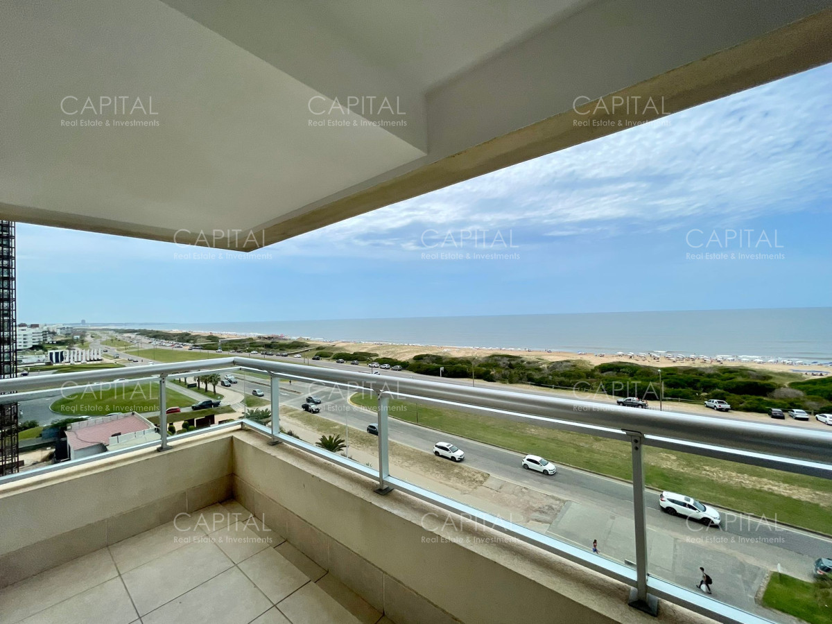 Apartamento ID.25018 - Apartamento en Torre Lobos Punta del Este Tres Dormitorios en Suite 
