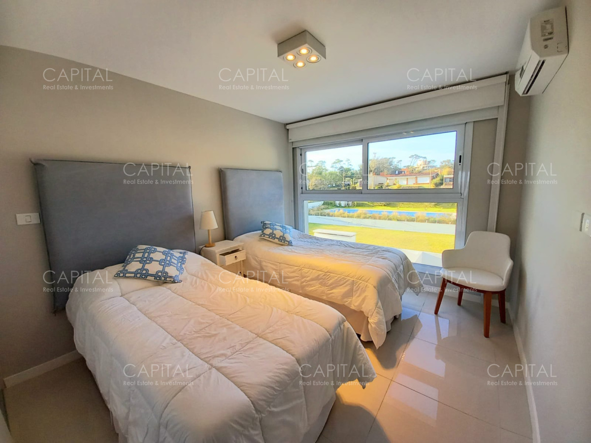 Apartamento ID.31131 - Apartamento Frente al Mar en Venta Dos Dormitorios y Servicio