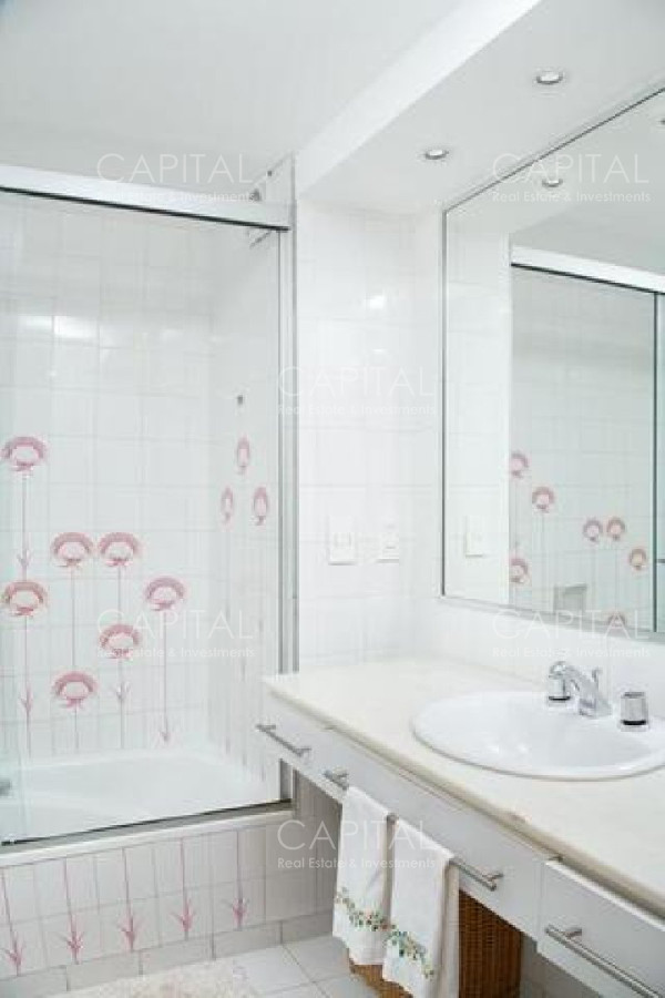 Apartamento ID.26486 - Espectacular Apartamento Torre Tiburon 3 dormitorios + servicio con baño