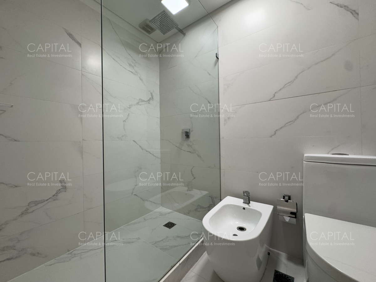 Apartamento ID.30282 - Espectacular Apartamento Duplex de Tres dormitorios en Venta en Barrio Golf