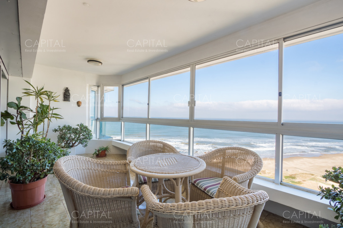Apartamento ID.40499 - Amplio Apartamento de 4 Dormitorios en Venta Punta del Este