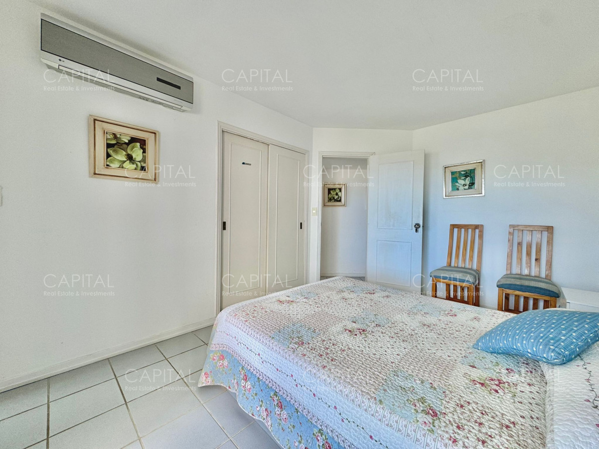 Apartamento ID.25811 - Apartamento en Venta Playa Mansa, Punta del Este Primera Linea