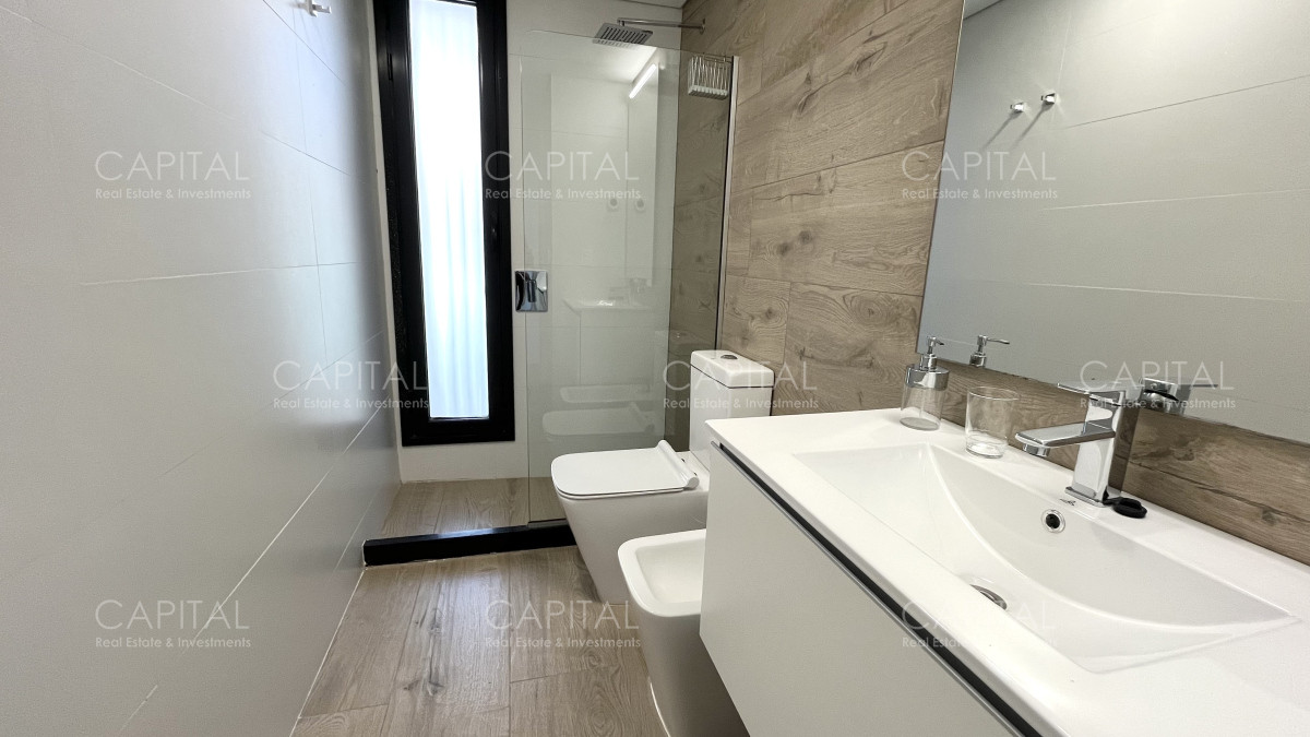 Apartamento ID.38676 - Apartamento en venta de 3 dormitorios en Playa Mansa frente al mar