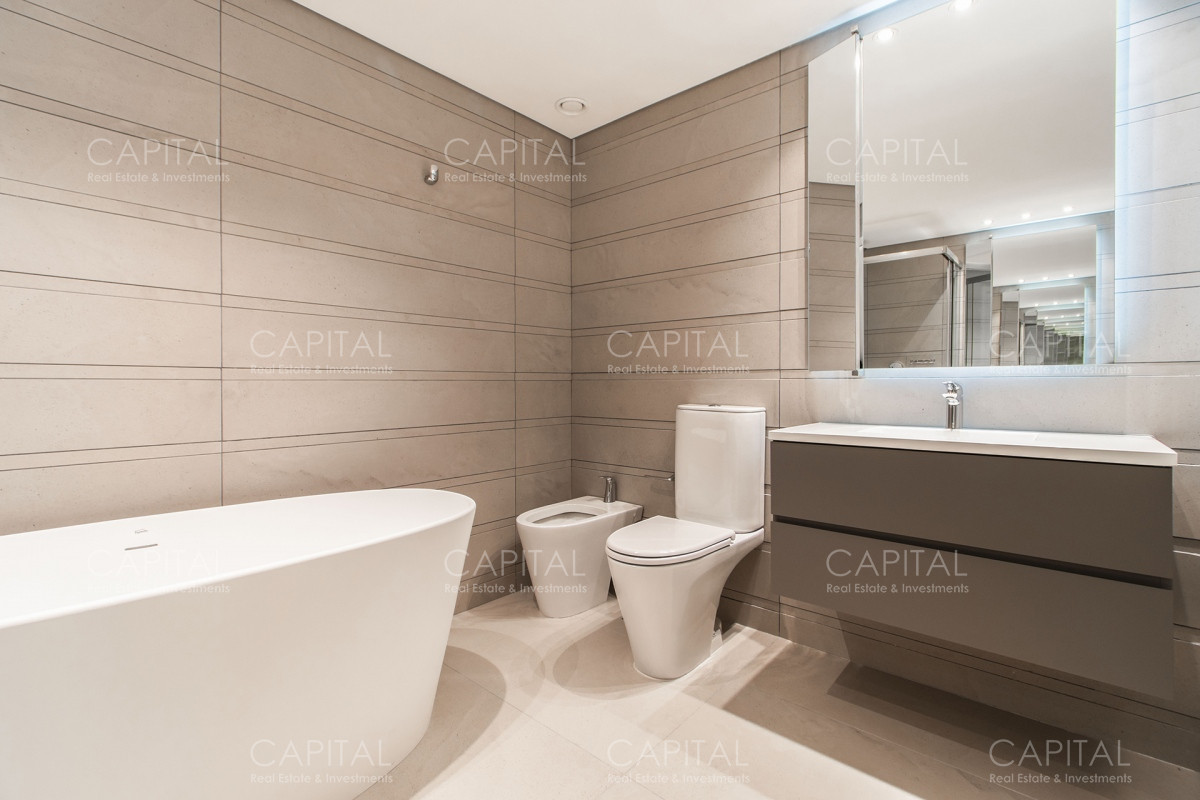 Apartamento ID.34933 - Le Parc 3 Punta del Este de tres dormitorios en Venta