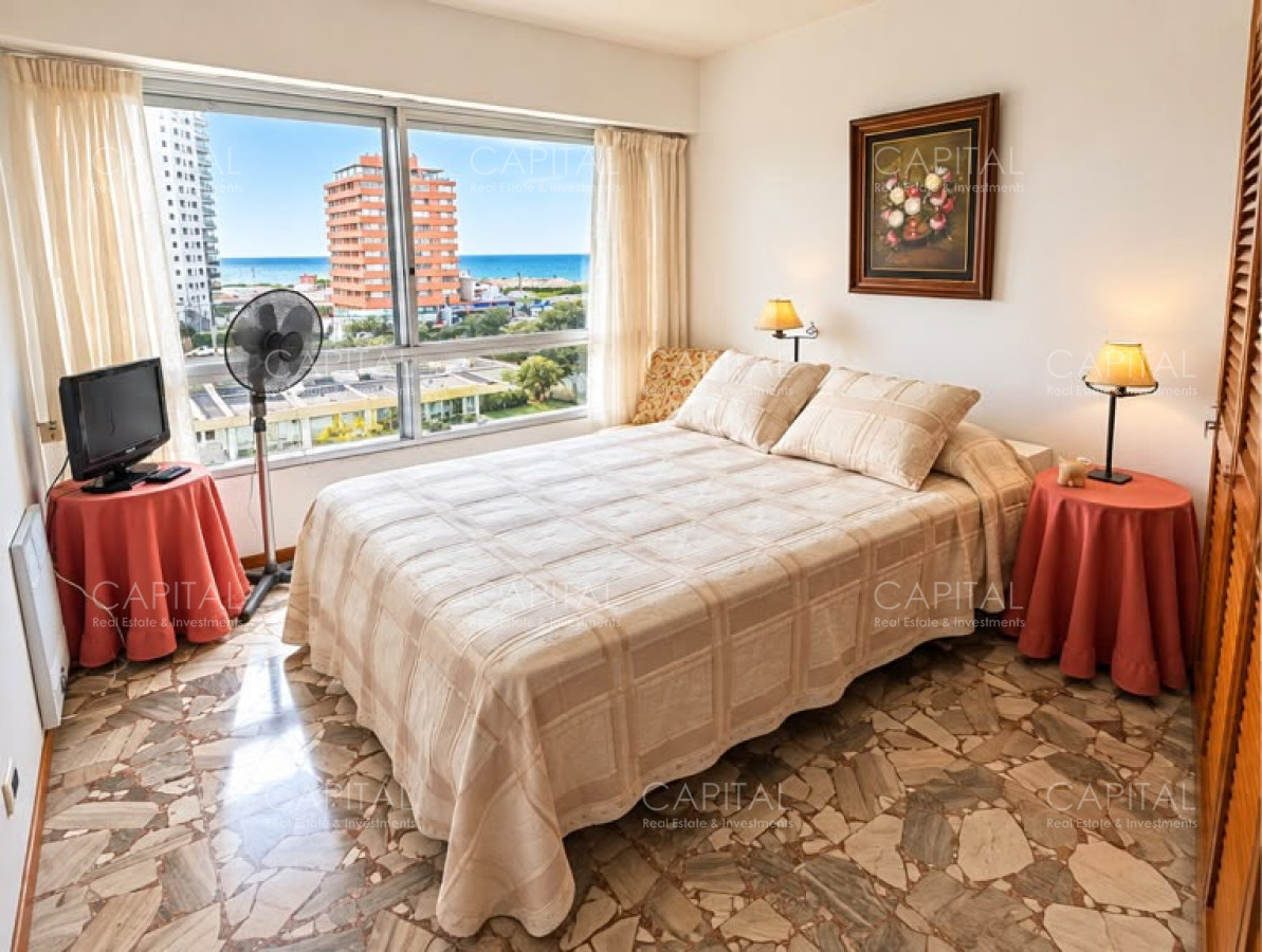 Apartamento ID.40884 - Departamento primera linea en venta Punta del Este-edificio malecón