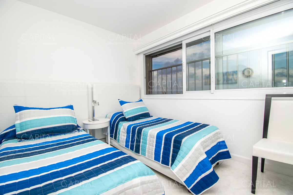 Apartamento ID.27523 - PentHouse en Venta Mansa Punta del Este Vista Playa Mansa.