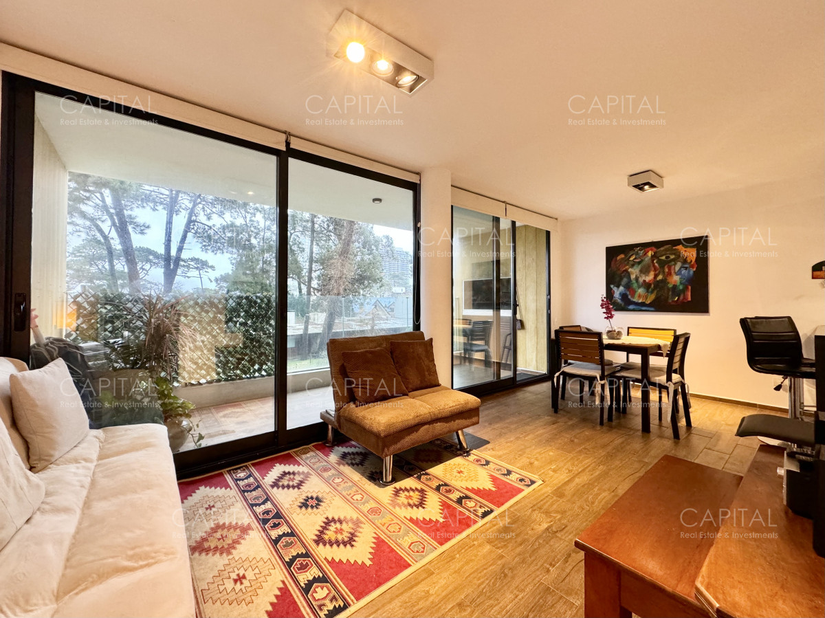 Apartamento ID.38051 - Apartamento de dos dormitorios con parrillero en venta, Punta del Este.