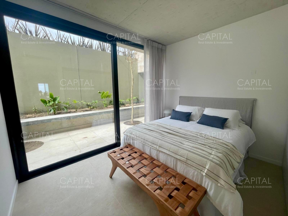 Apartamento ID.38226 - Departamento  en venta sobre el mar en La Barra con piscina y parrillero