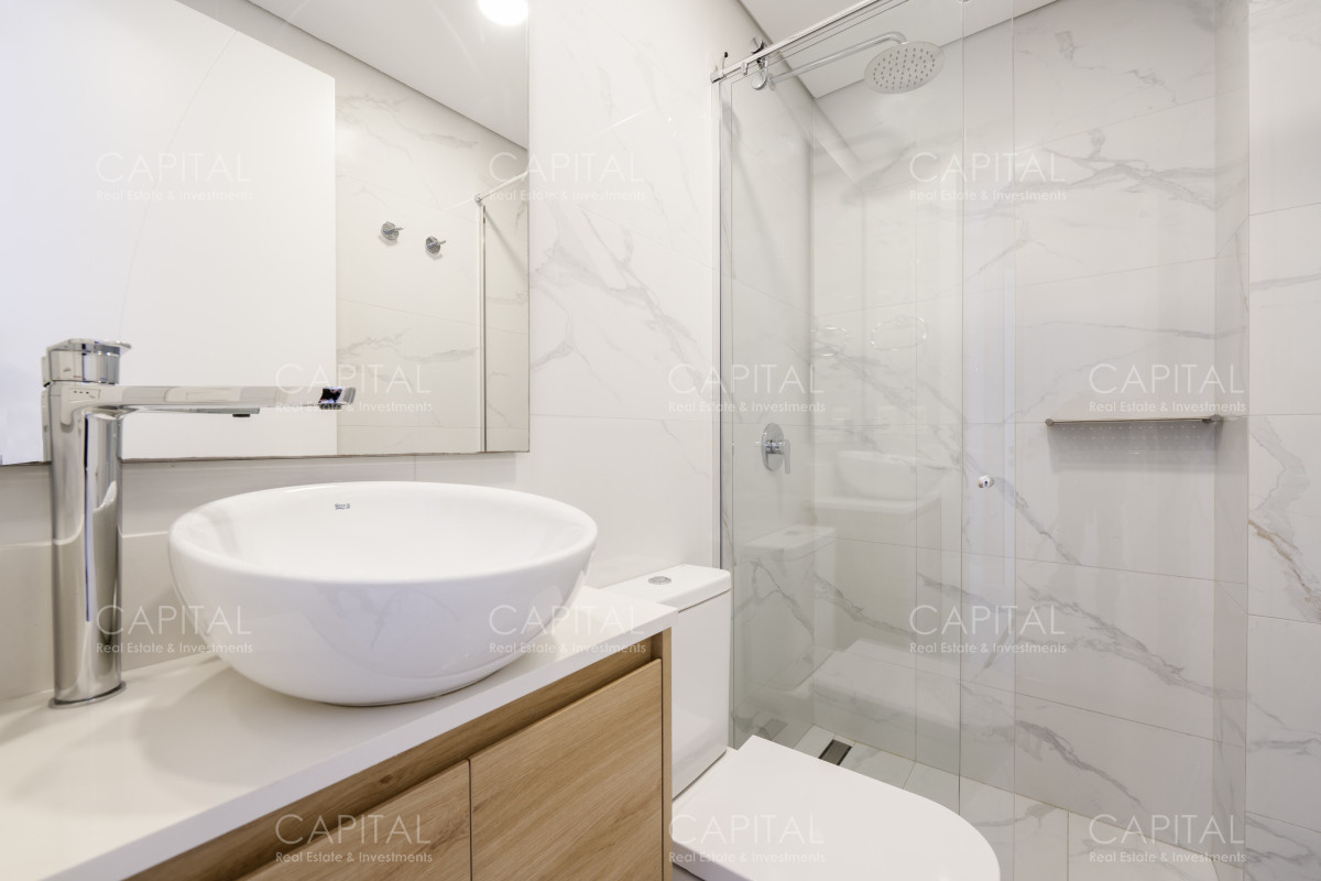 Apartamento ID.36575 - Paramount esquinero de tres dormitorios y servicio en alquiler 