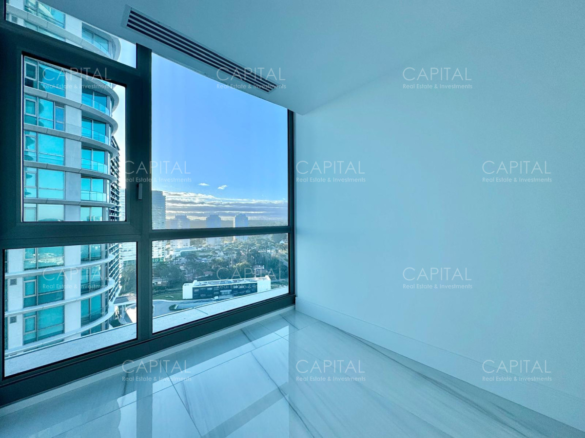 Apartamento ID.36499 - Fendi Chateau Residences Unificado en venta, Punta del Este, Playa Mansa
