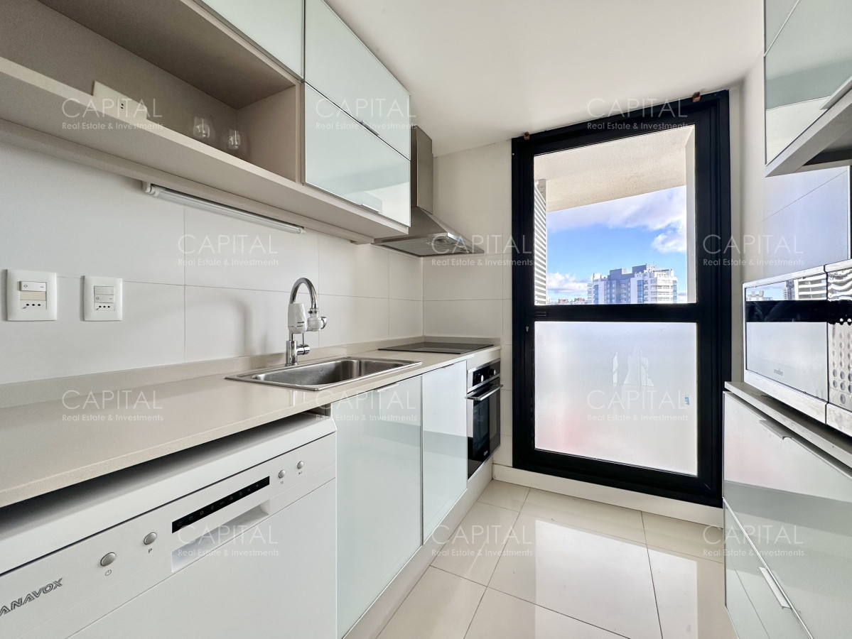 Apartamento ID.32038 - Art Tower en venta de tres dormitorios, Punta del Este.