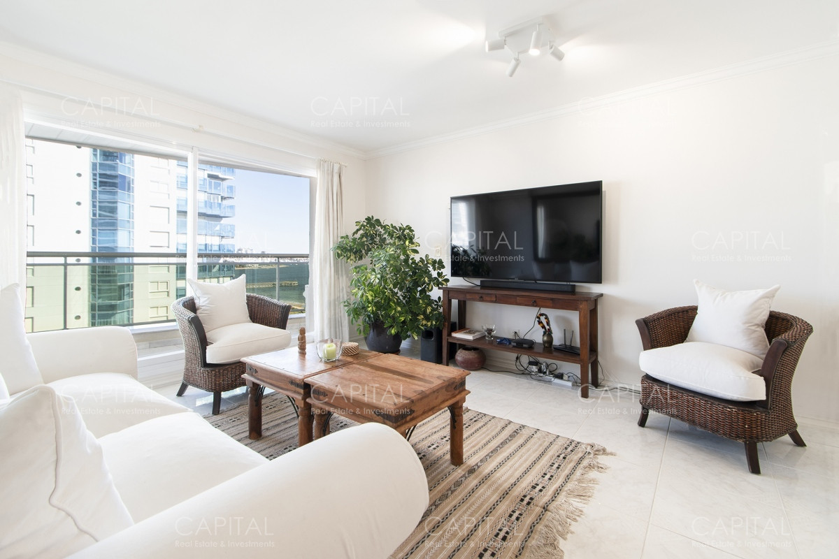 Apartamento ID.33695 - Apartamento de tres dormitorios en Coral Tower en alquiler Temporal